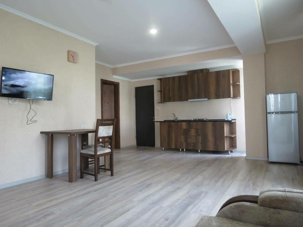 G&G Hotel Tbilisi Exterior photo